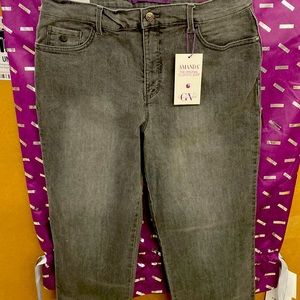 NEW GV Amanda slimming jeans size 14